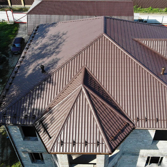 Монтаж сложной крыши и кровли в Малмыже и Кировской области
